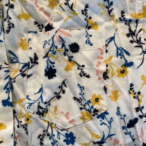 Lands’ End flower print button down blouse - Picture 3 of 6